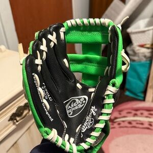 Rawlings Black and Green Baseball Glove 9 inch youth sized left handed sports